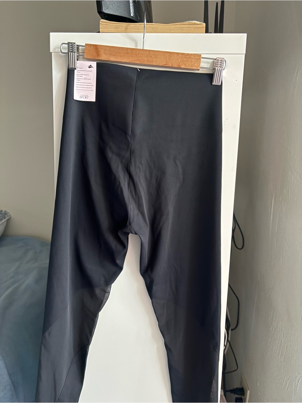 Victoria's Secret Black High-Waist Leggings - Picture 7 of 7